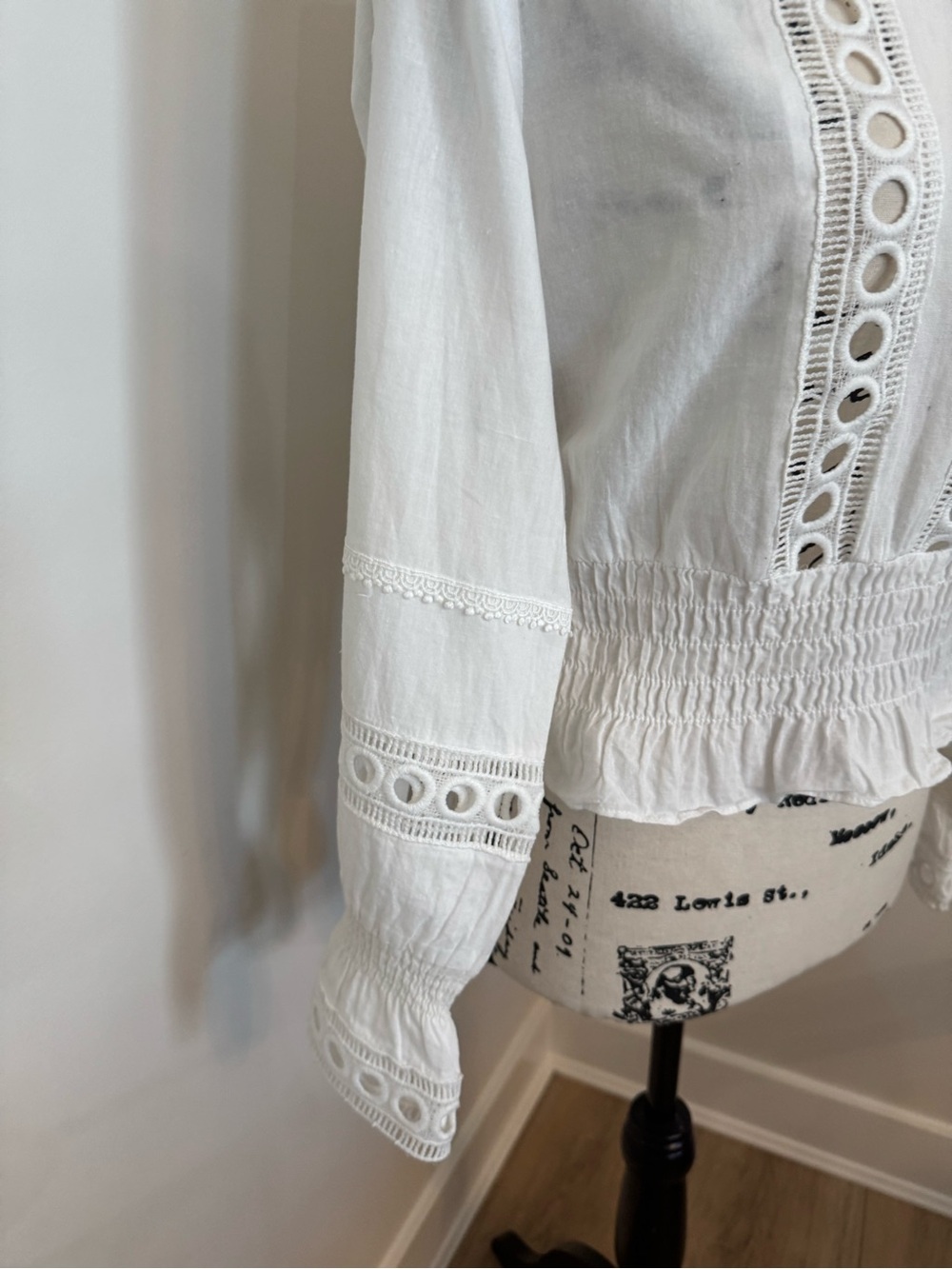 Lush White Eyelet Lace Blouse Small Boho Peasant Smocked Waist Romantic Cottage - Picture 5 of 11